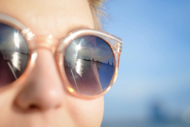 L'importance du port de lunettes de soleil pour la santé des yeux